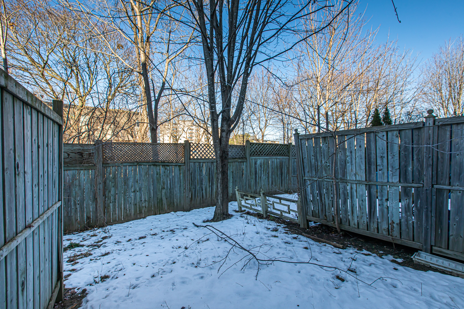 107 Fordham Pvt 22