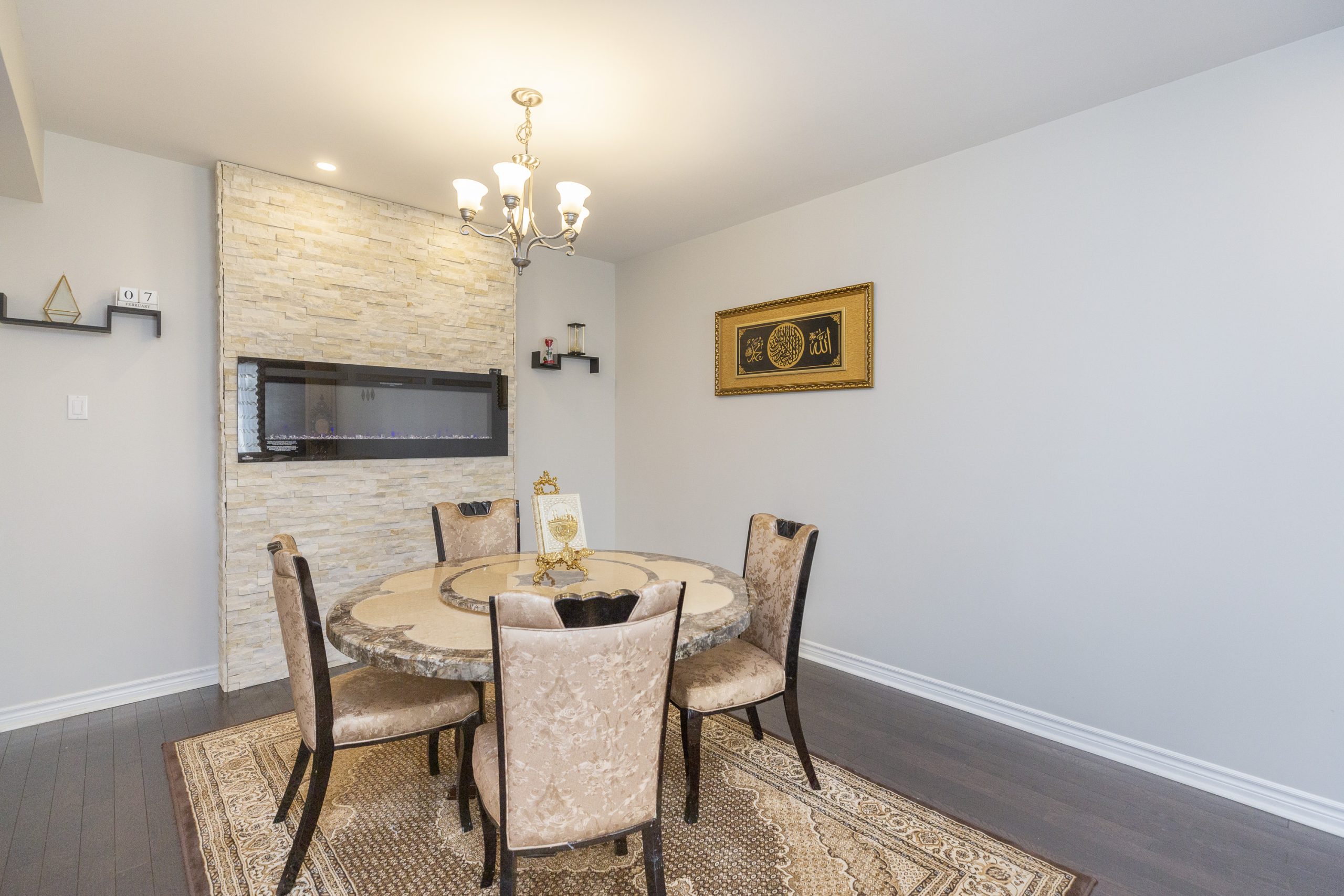 59 Emerald Pond Pvt 16
