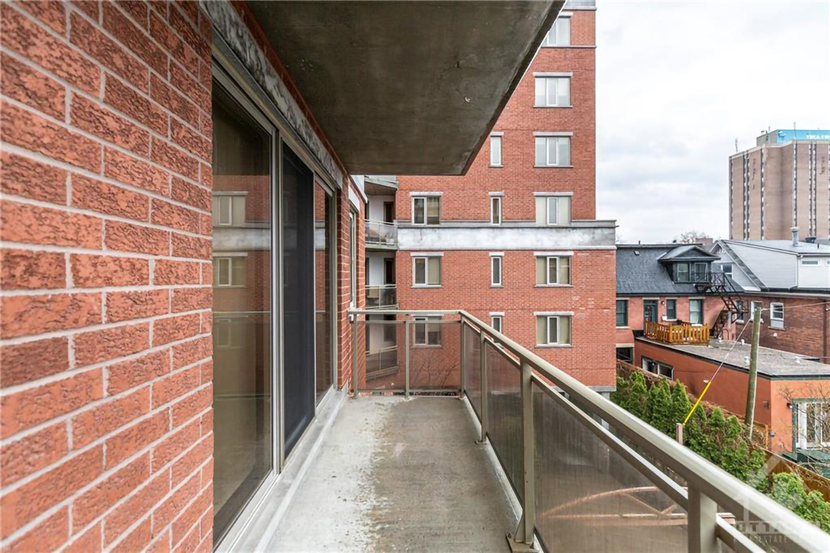 320 McLeod Street #302, Ottawa 13