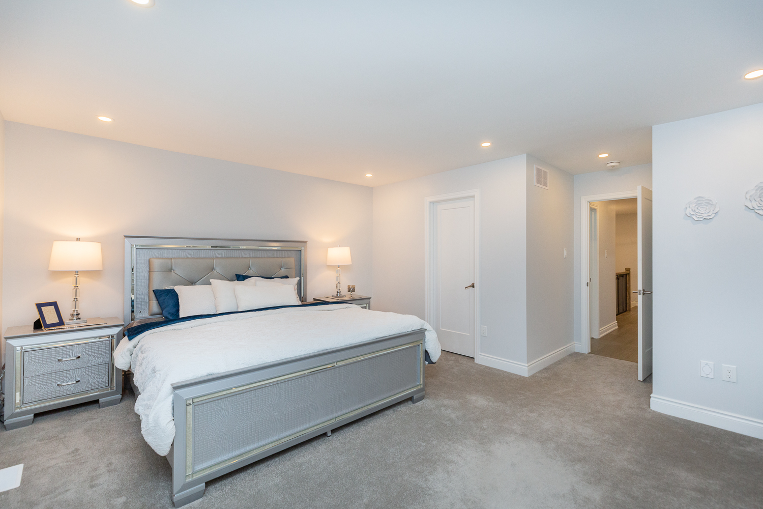 1019 Apolune Street 17