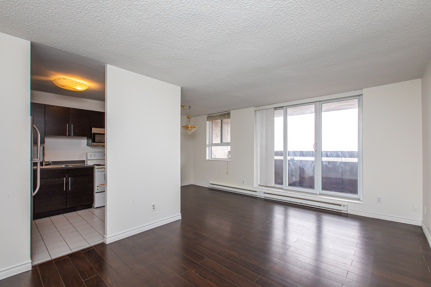 2000 Jasmine Cres #1502 2
