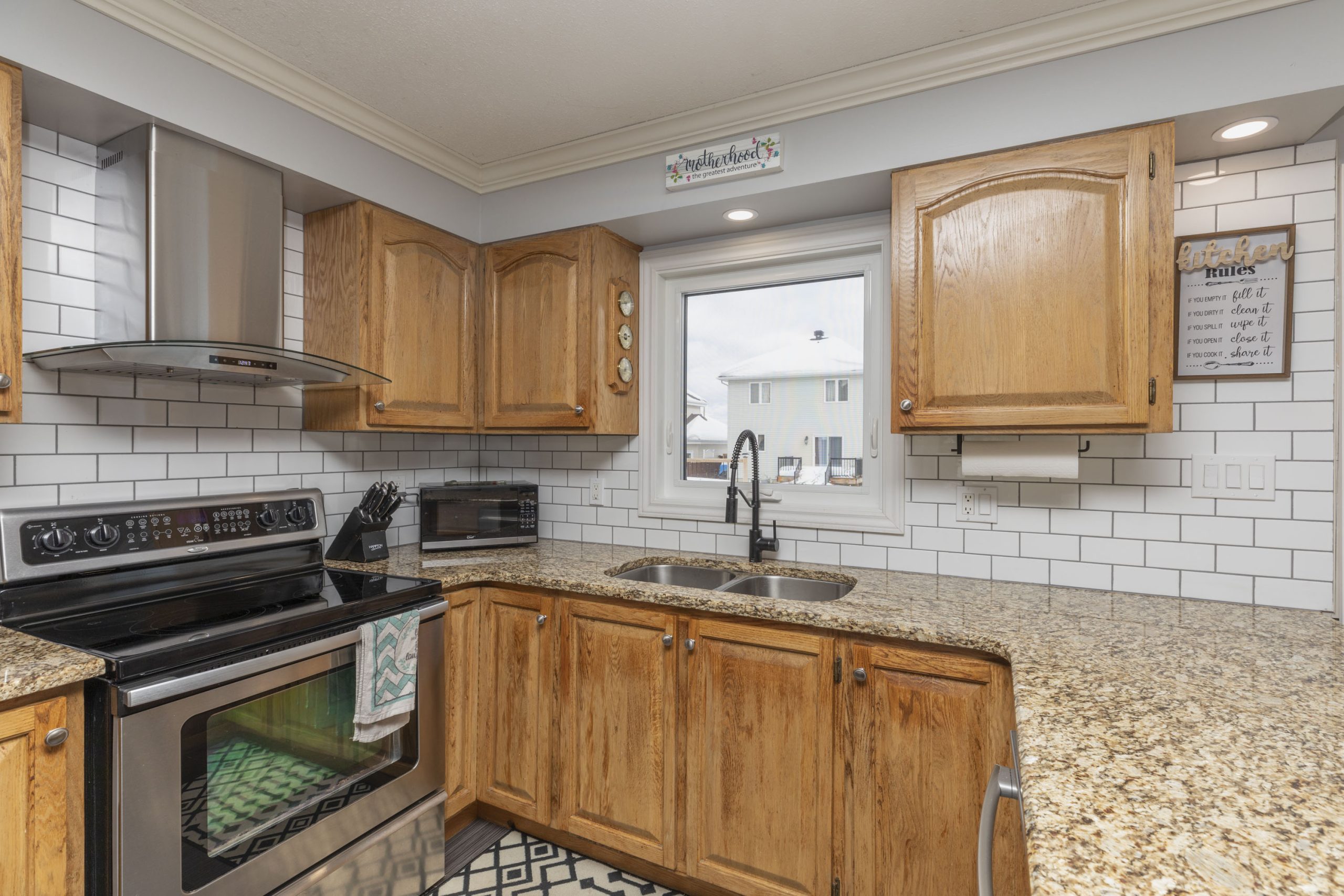 965 Belvedere Ave 11