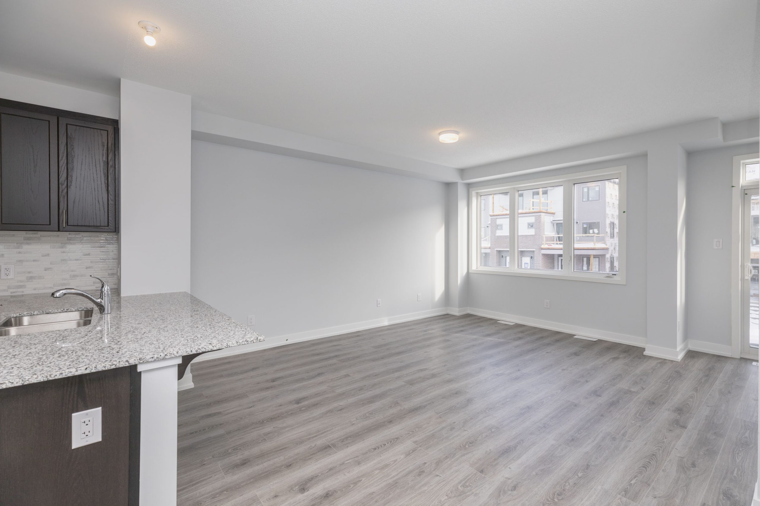 235 Anyolite Private, Ottawa  ON K2J 7J2 12