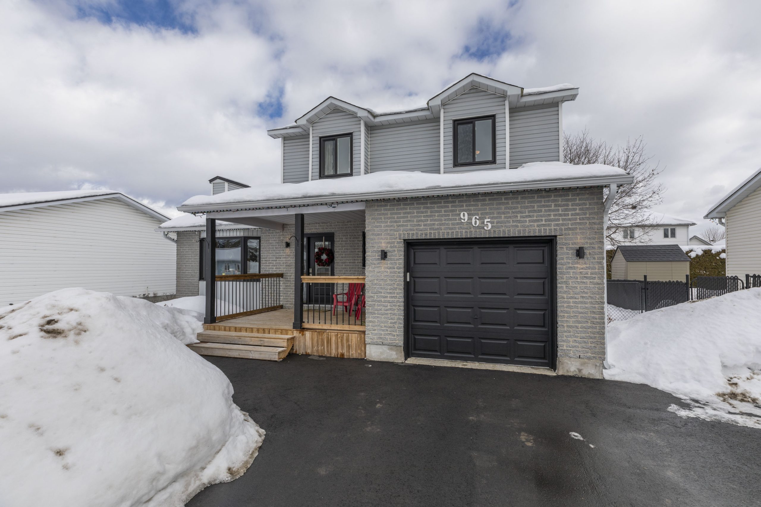 965 Belvedere Ave