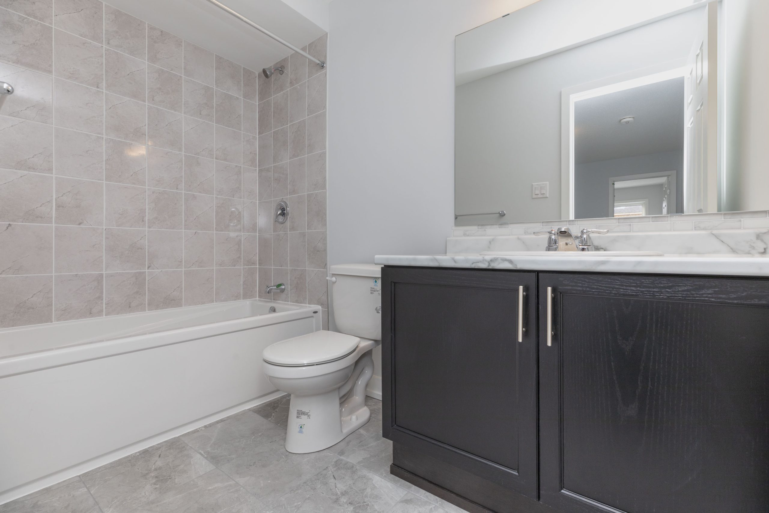 235 Anyolite Private, Ottawa  ON K2J 7J2 18