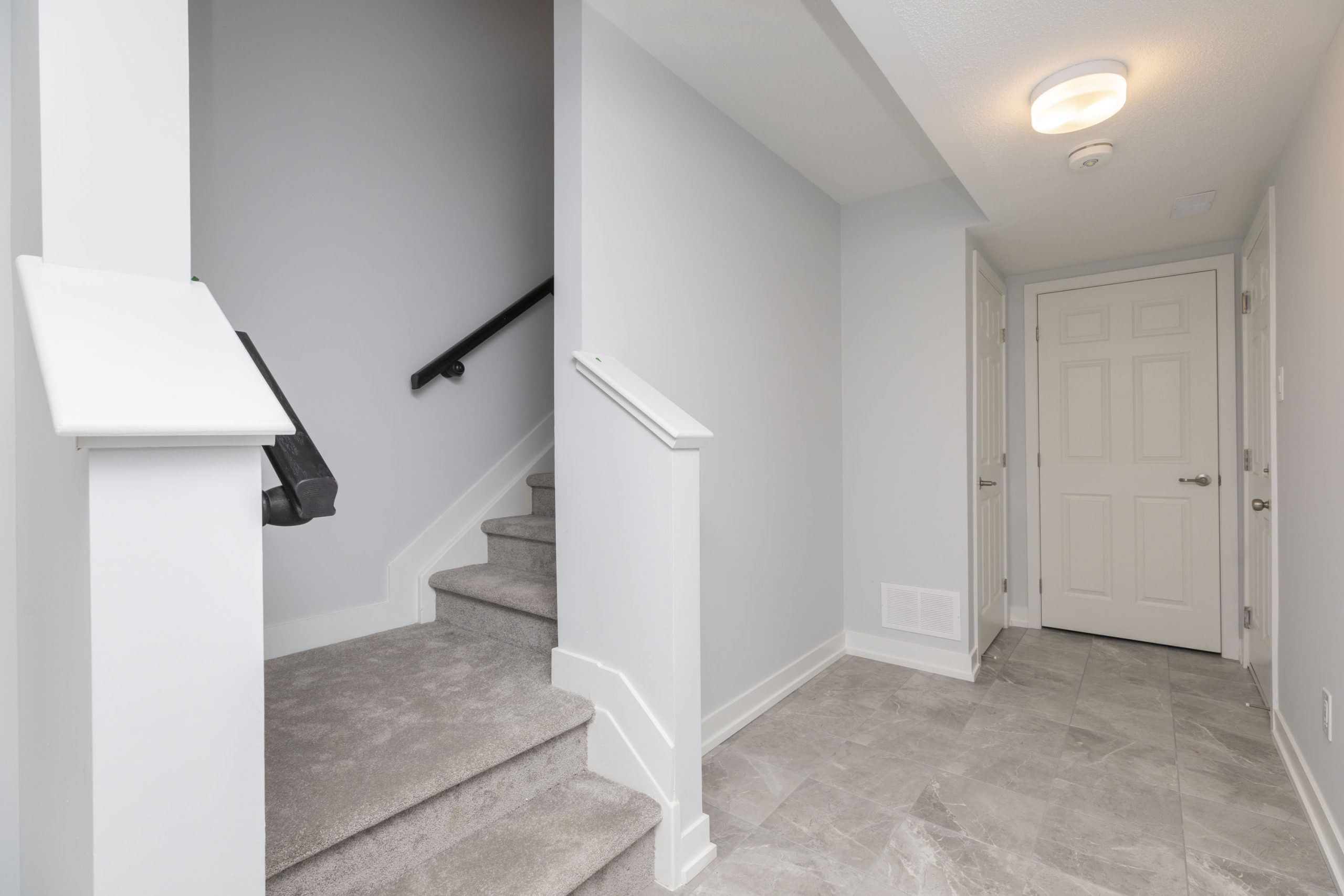 235 Anyolite Private, Ottawa  ON K2J 7J2 2