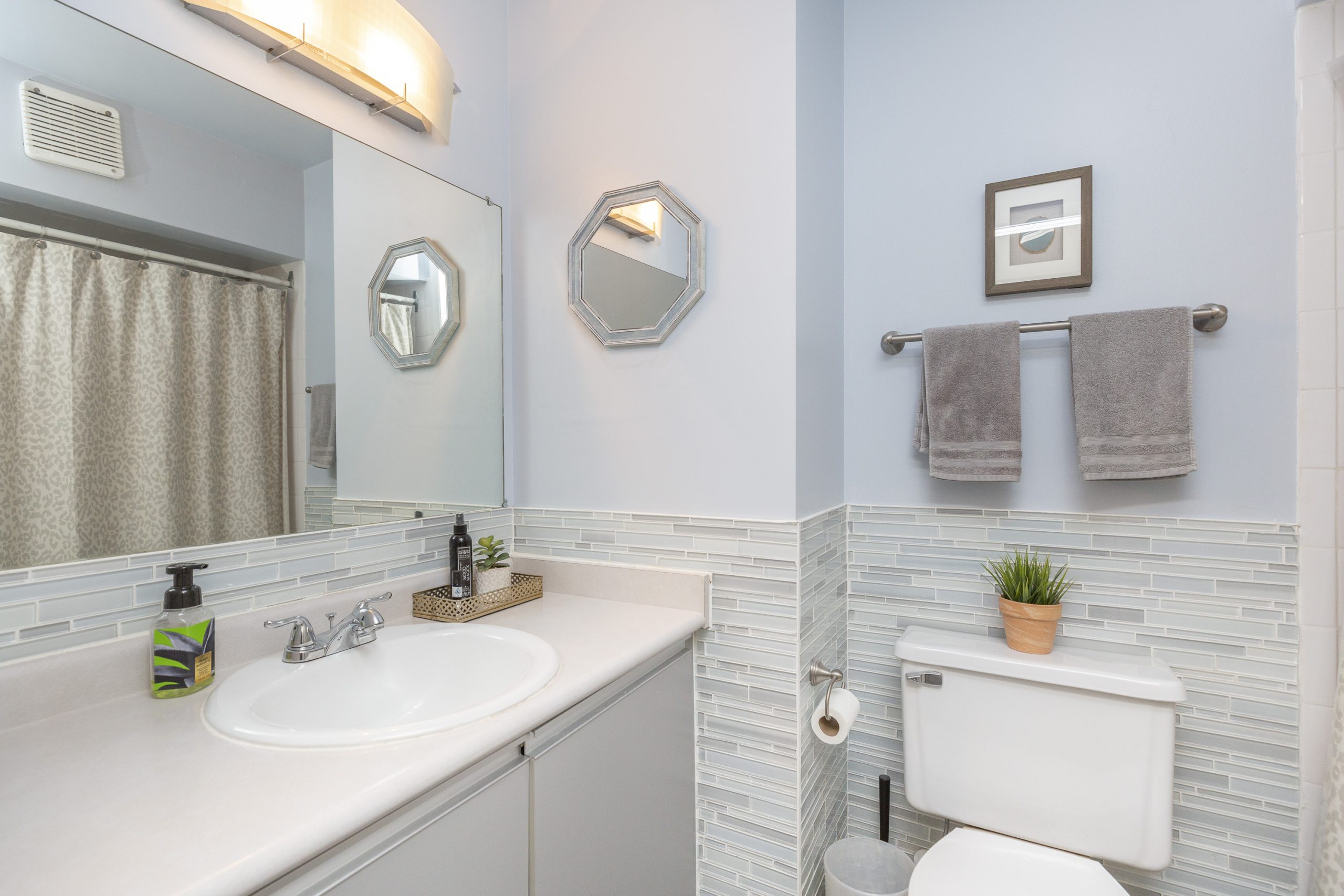 280 Brittany Drive, Ottawa  ON 21