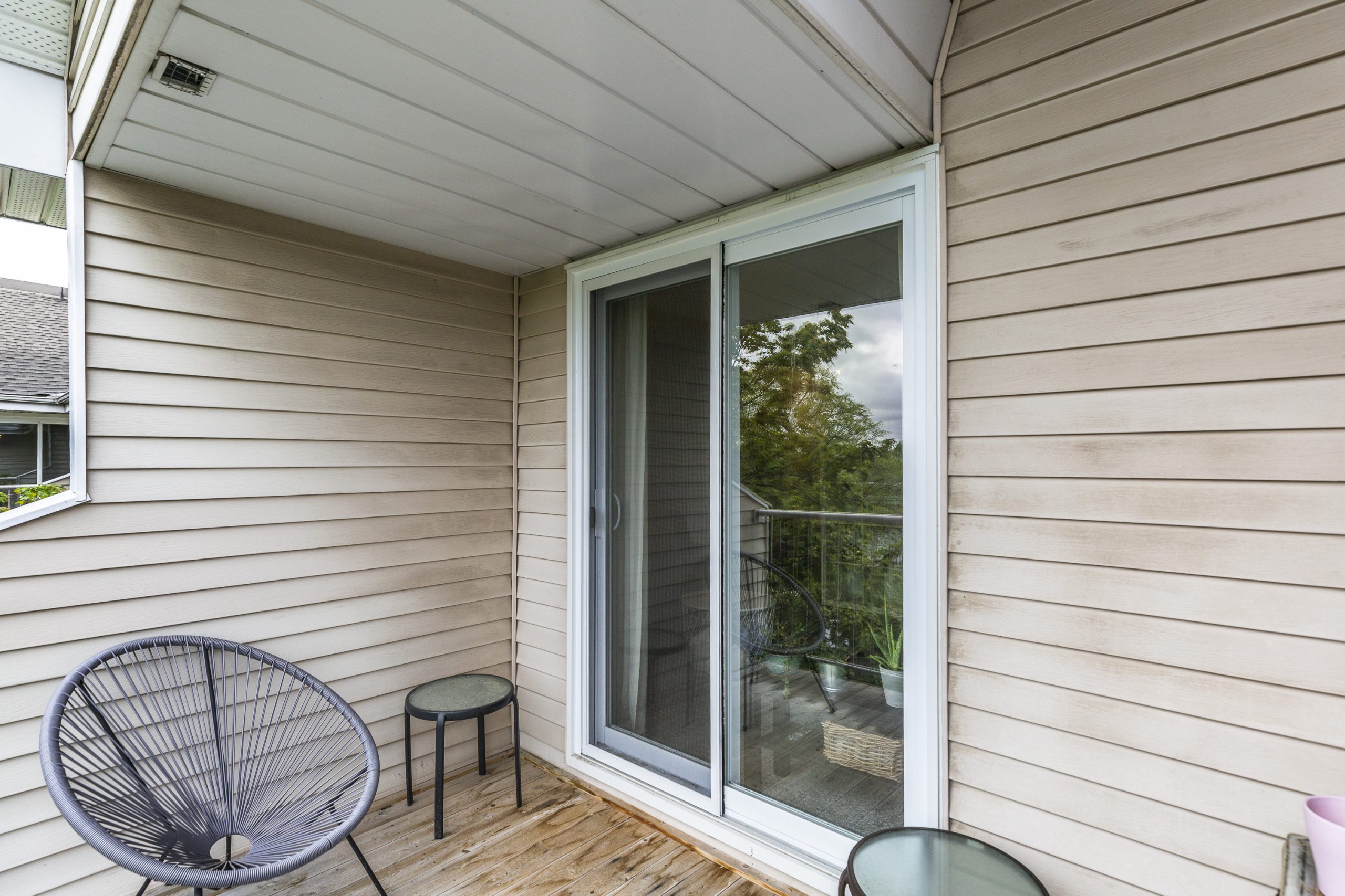 280 Brittany Drive, Ottawa  ON 4