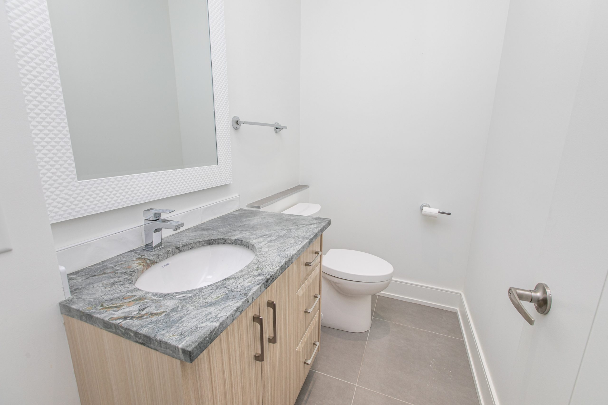 246 WESTHAVEN CRES #B, Ottawa K1Z 7G3 10