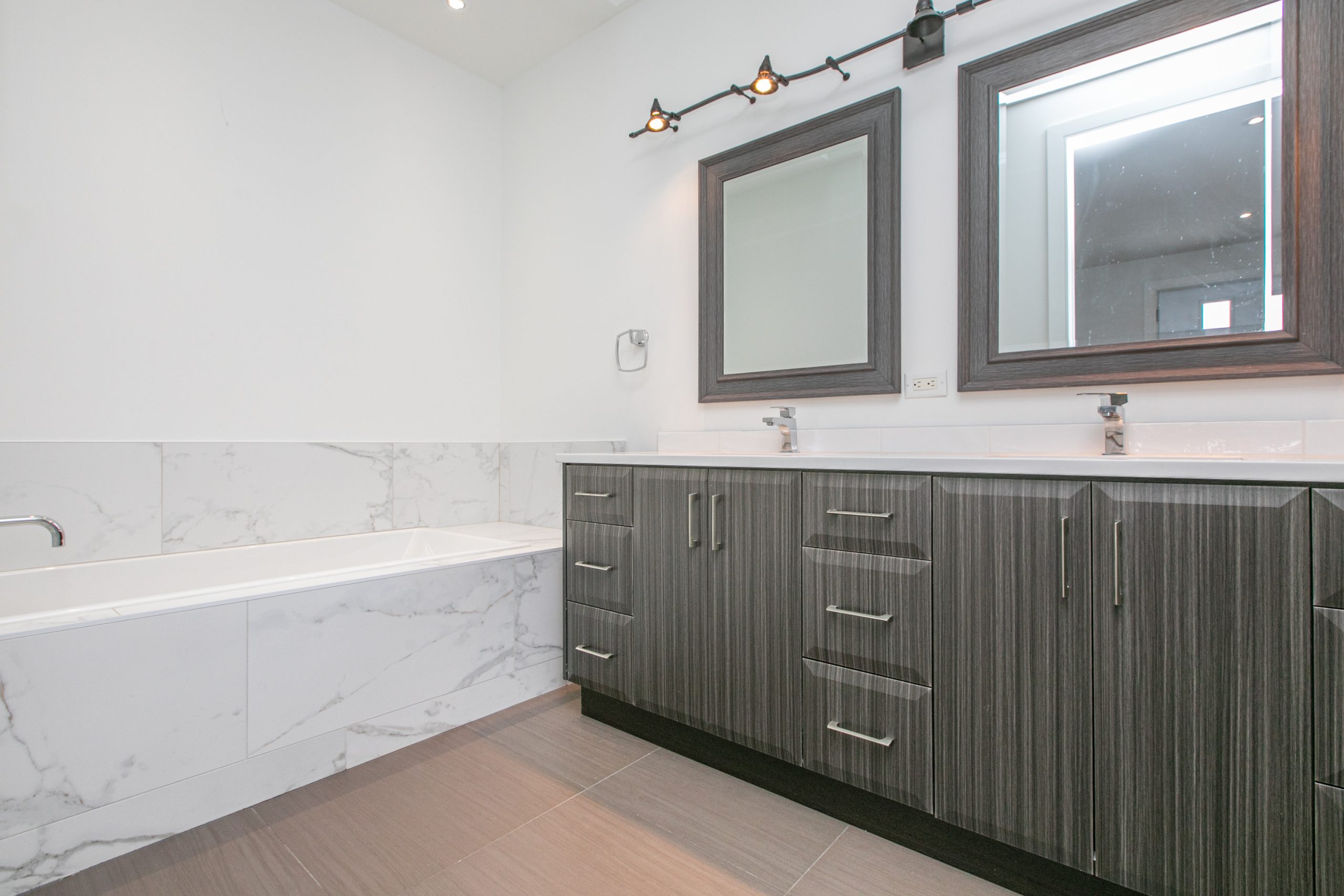 246 WESTHAVEN CRES #B, Ottawa K1Z 7G3 21