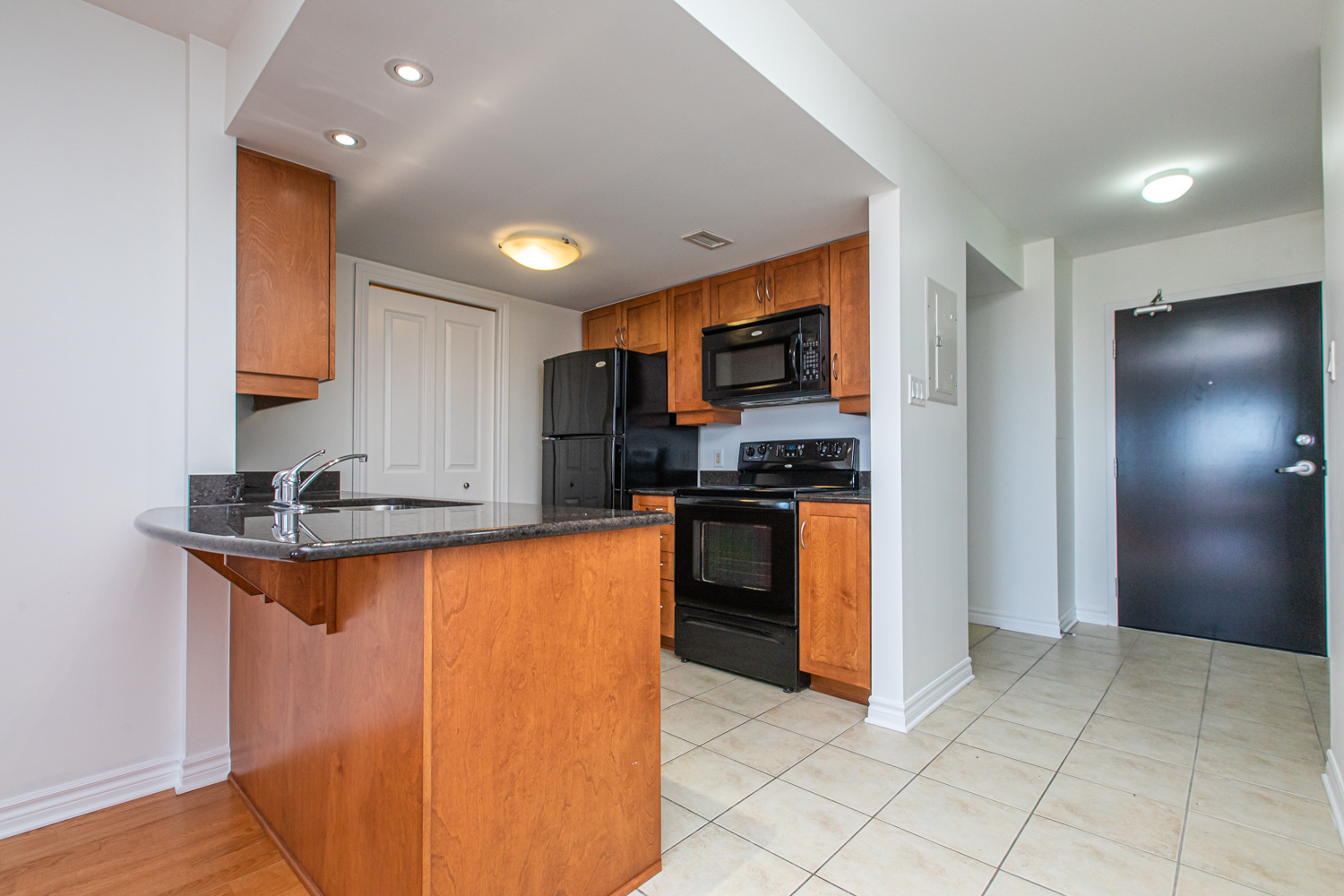 314 Central Park Drive #1002 8