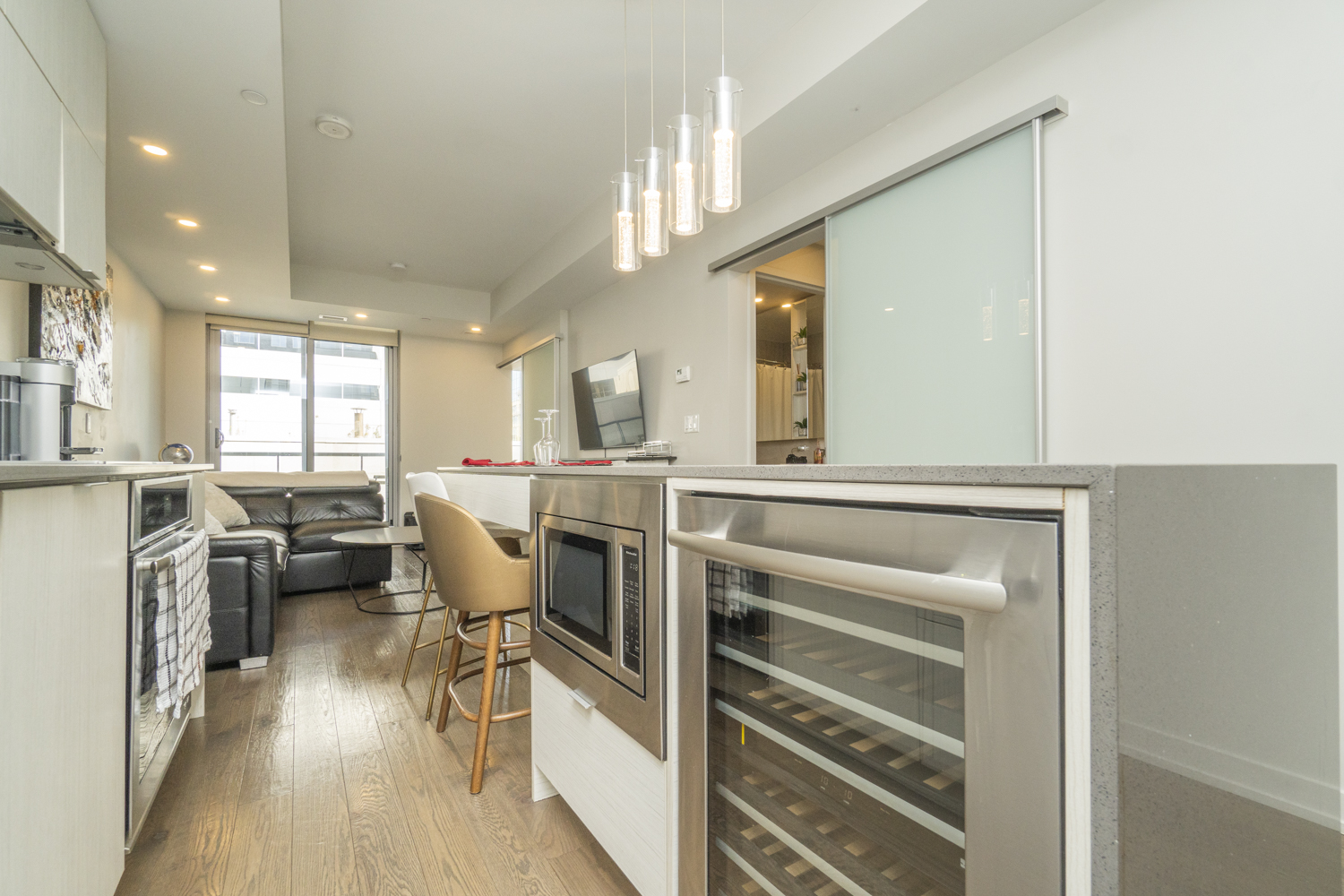 101 Queen Street  #1009. Ottawa, ON  K1P 0B7 10