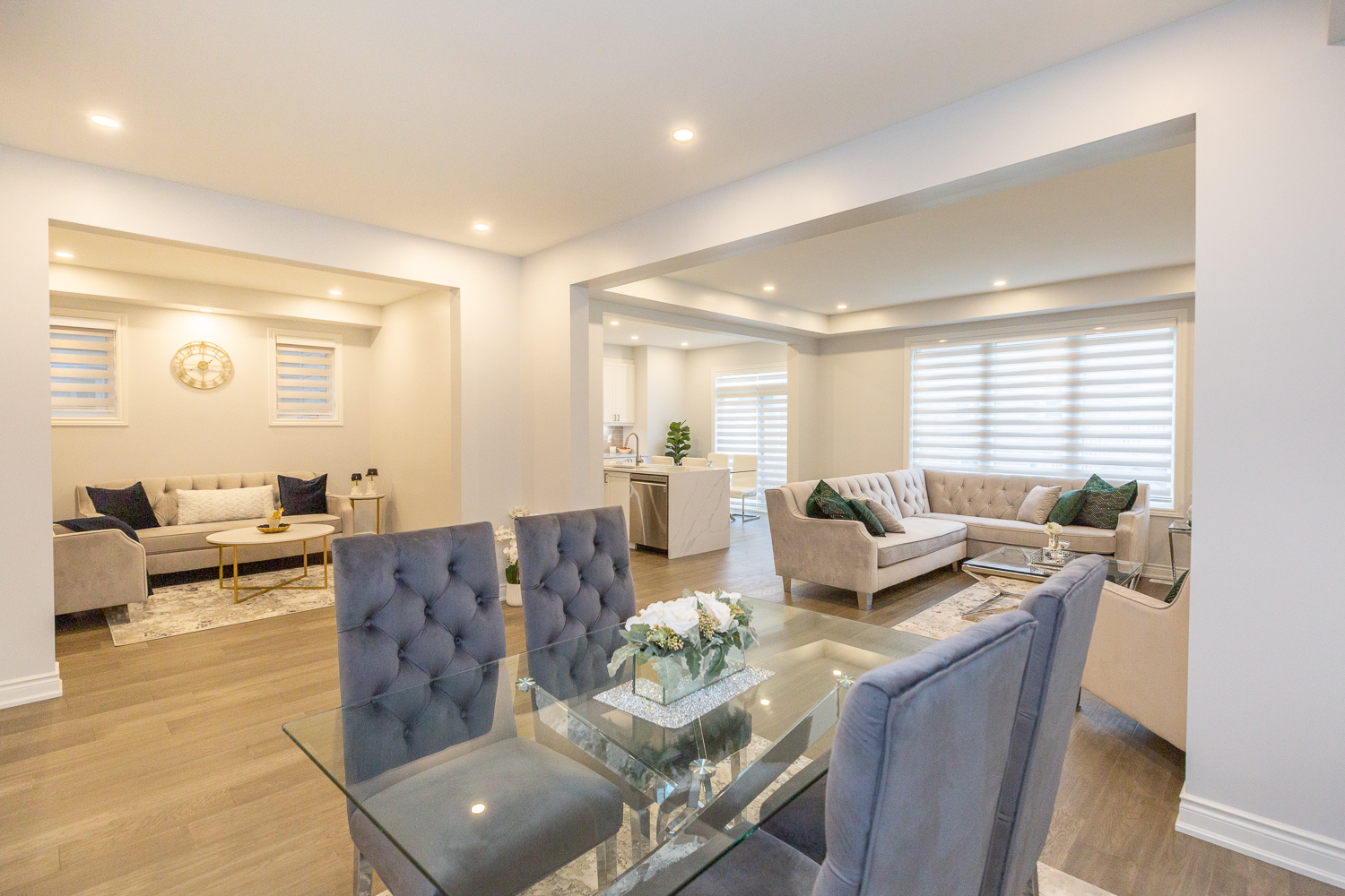 1019 Apolune Street. Ottawa, ON K2J 6N8 12