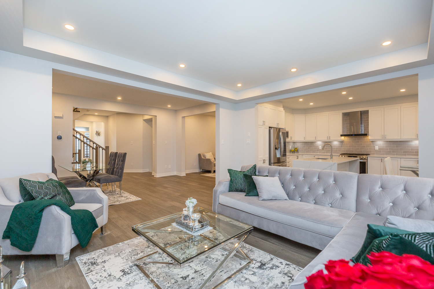 1019 Apolune Street. Ottawa, ON K2J 6N8 18
