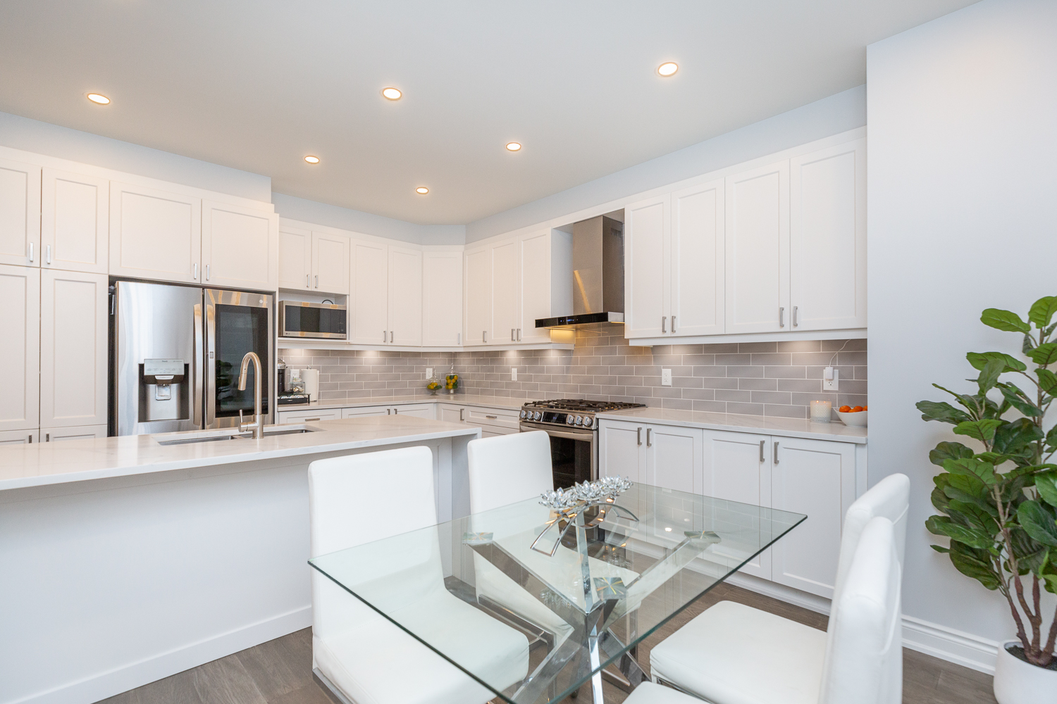 1019 Apolune Street. Ottawa, ON K2J 6N8 22