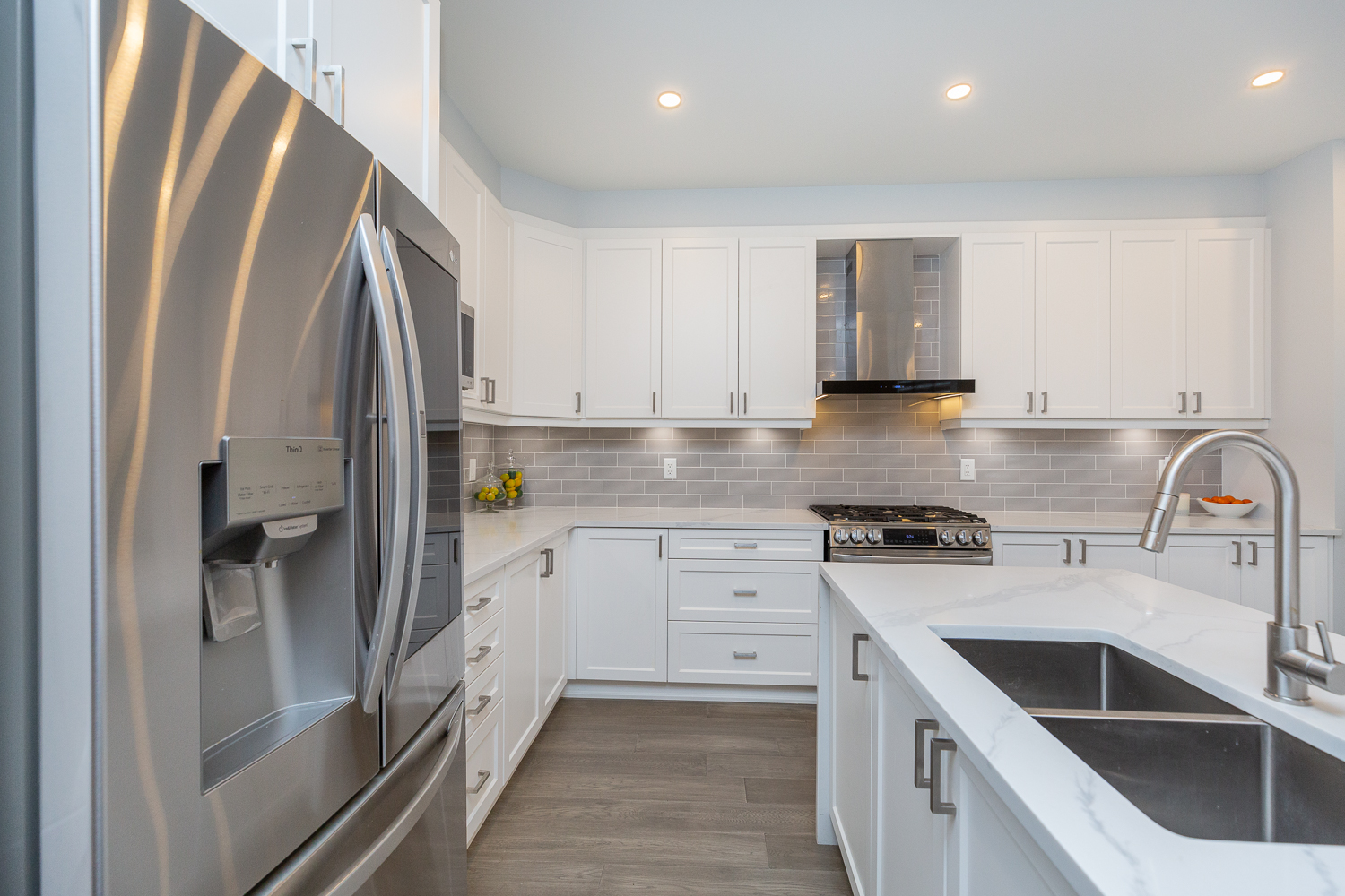 1019 Apolune Street. Ottawa, ON K2J 6N8 26