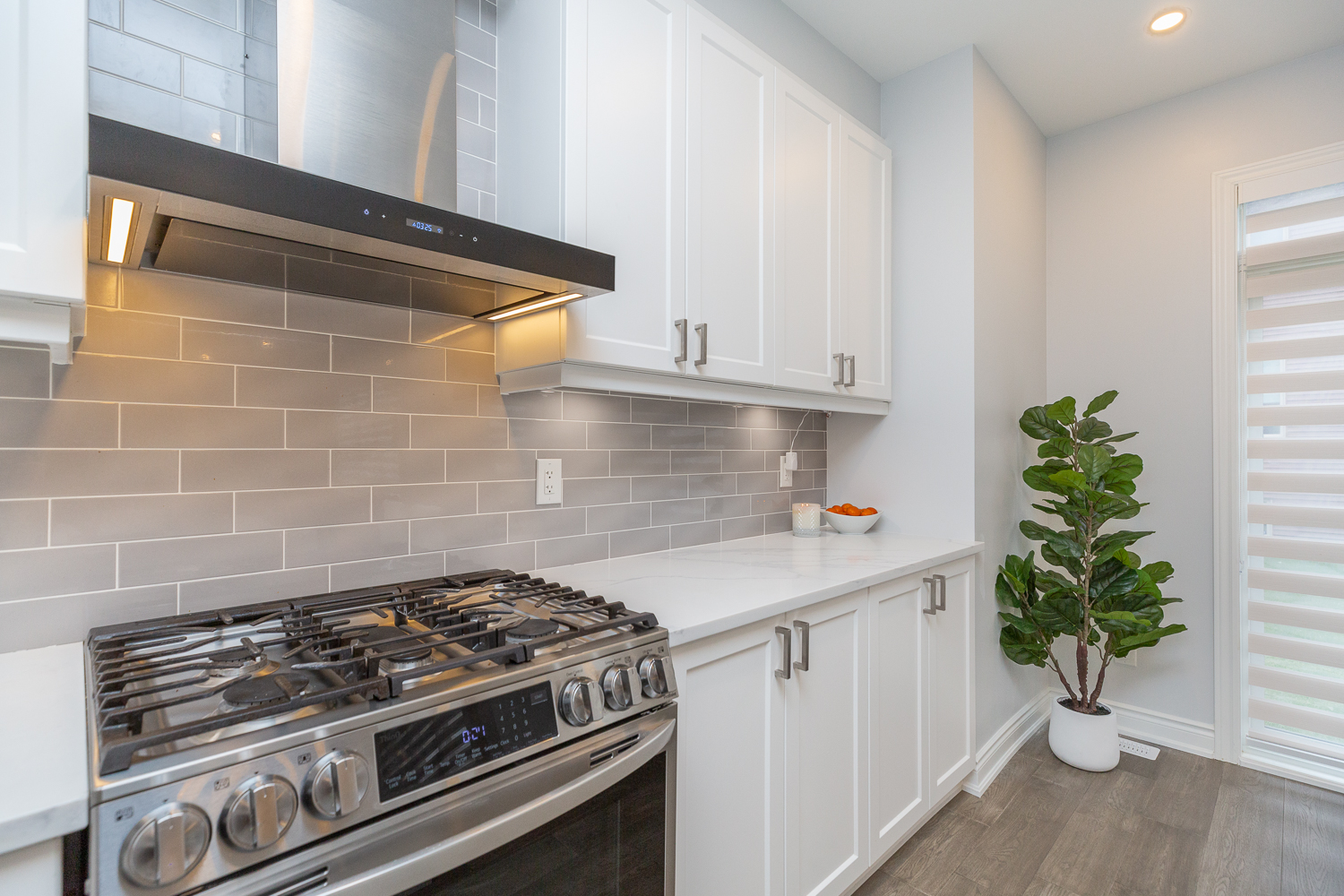 1019 Apolune Street. Ottawa, ON K2J 6N8 29