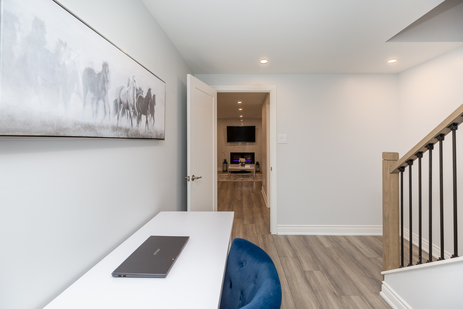 1019 Apolune Street. Ottawa, ON K2J 6N8 47