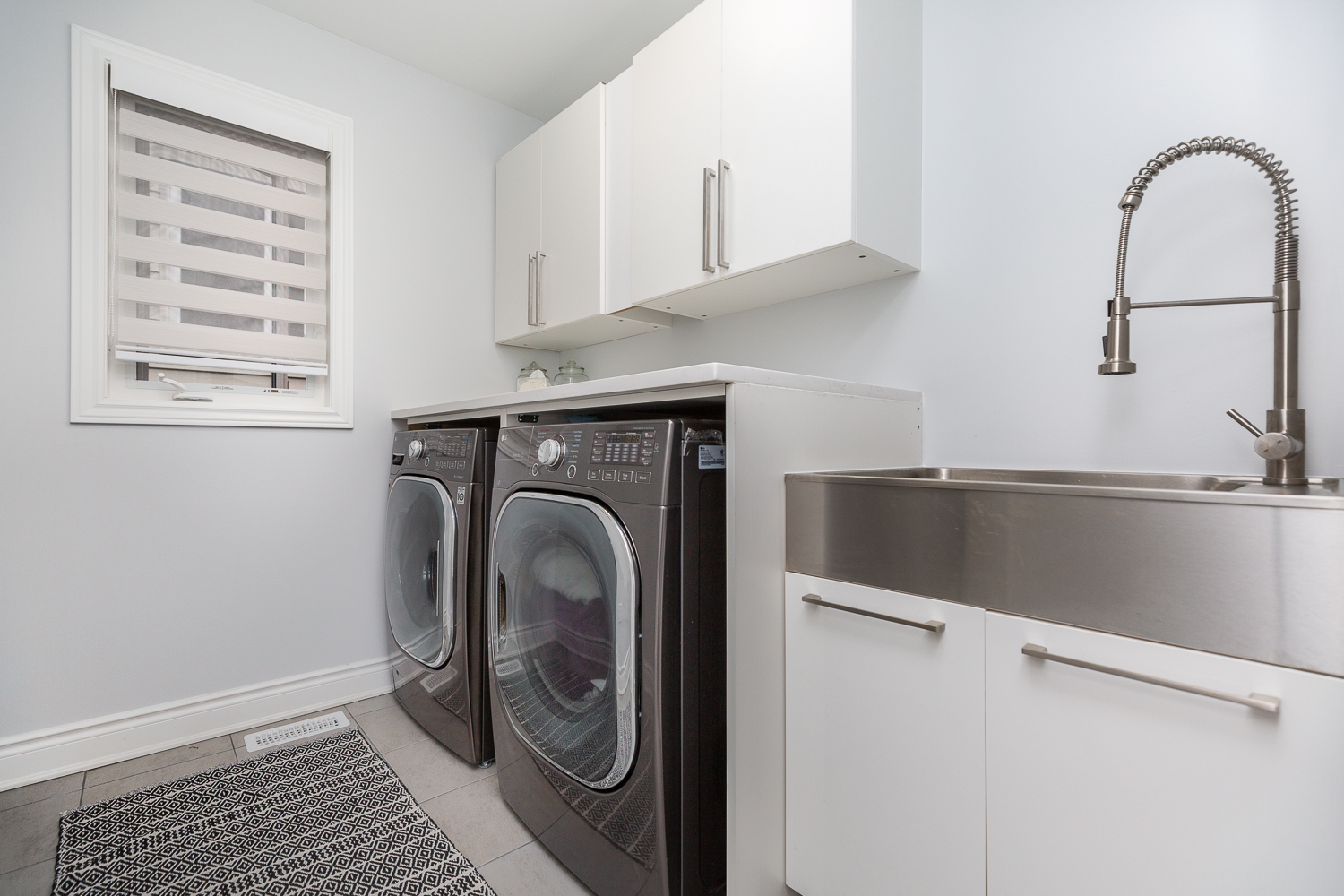 1019 Apolune Street. Ottawa, ON K2J 6N8 45