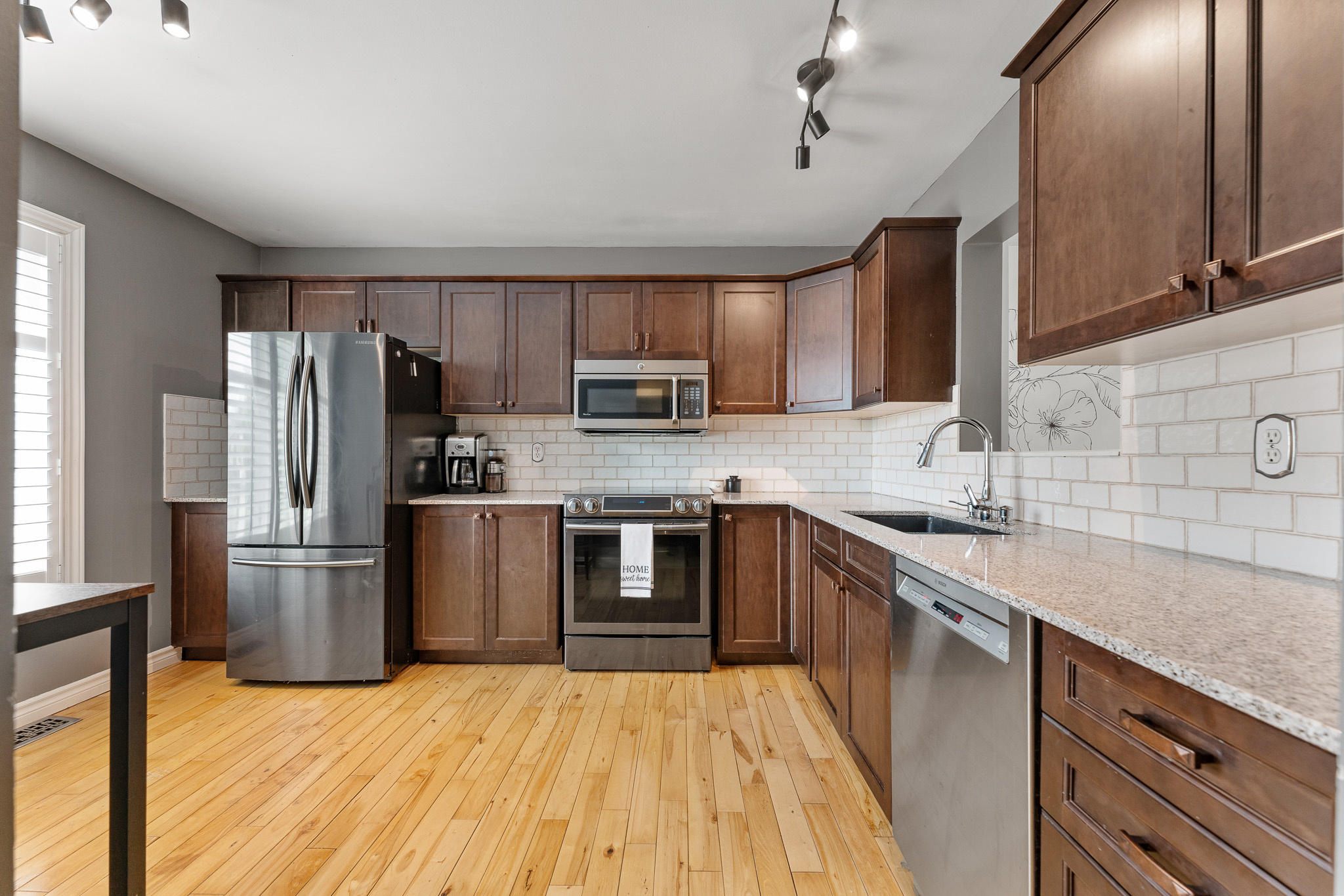 11 LIGHTFOOT PLACE 4