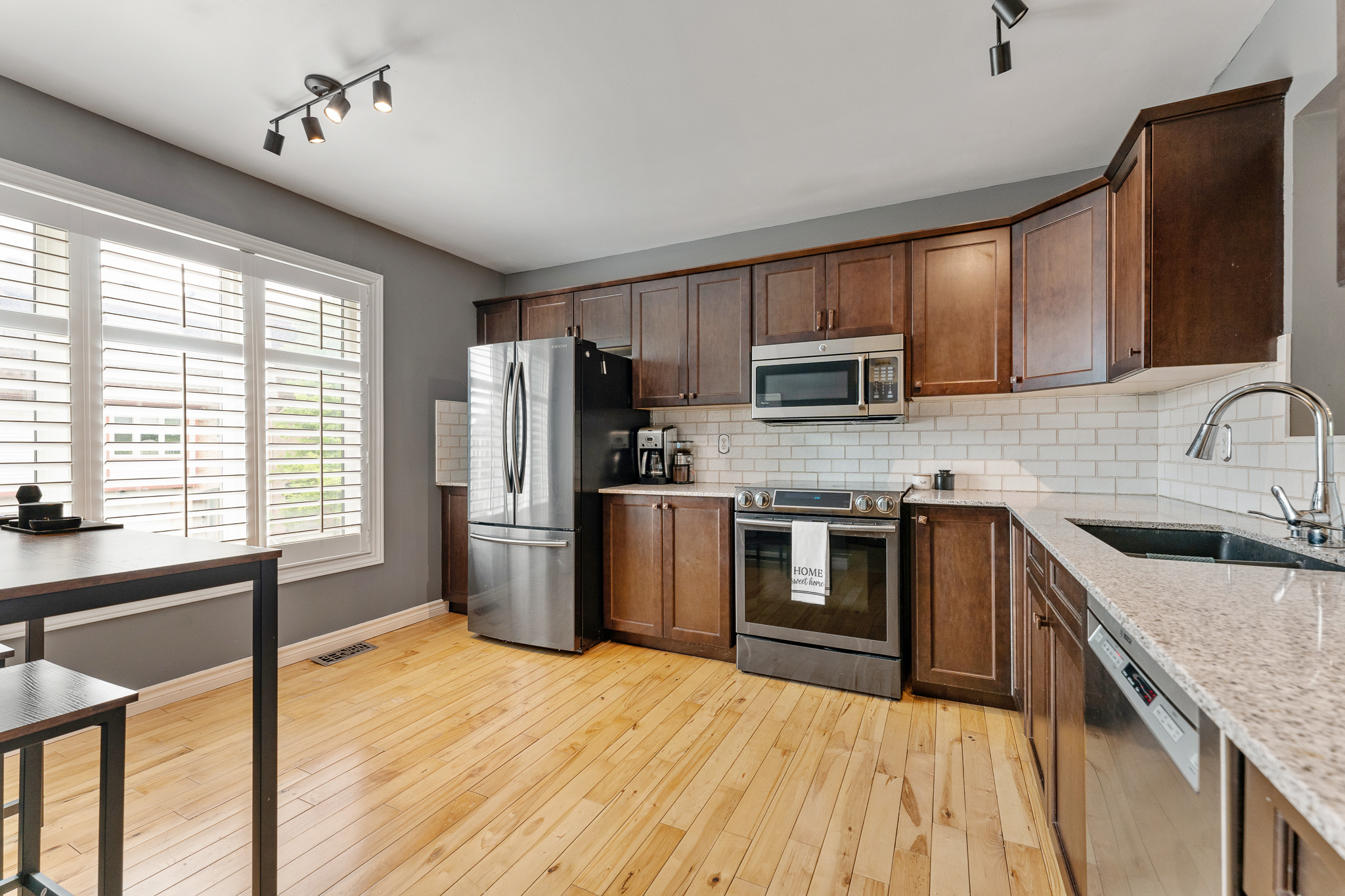 11 LIGHTFOOT PLACE 5