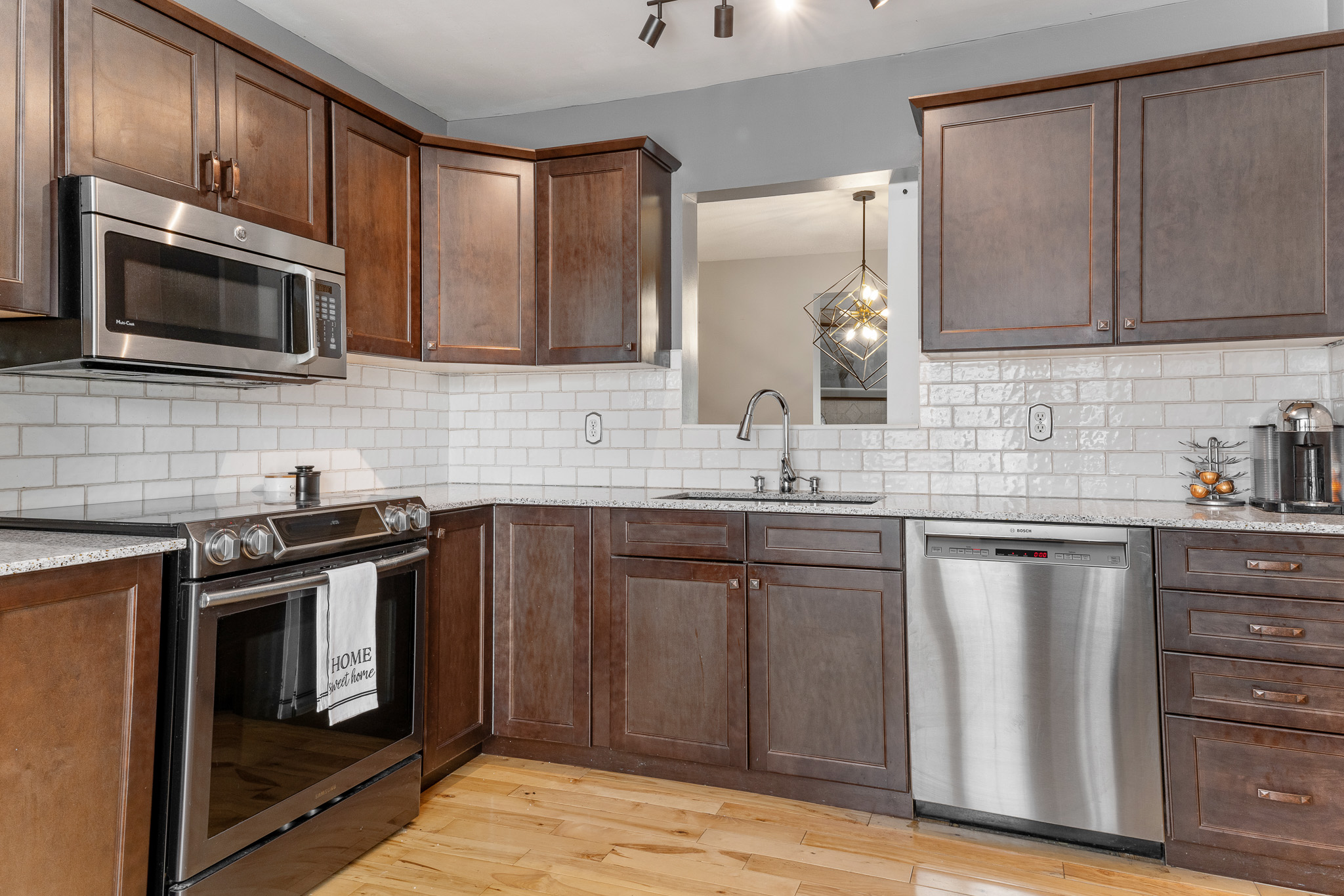 11 LIGHTFOOT PLACE 7