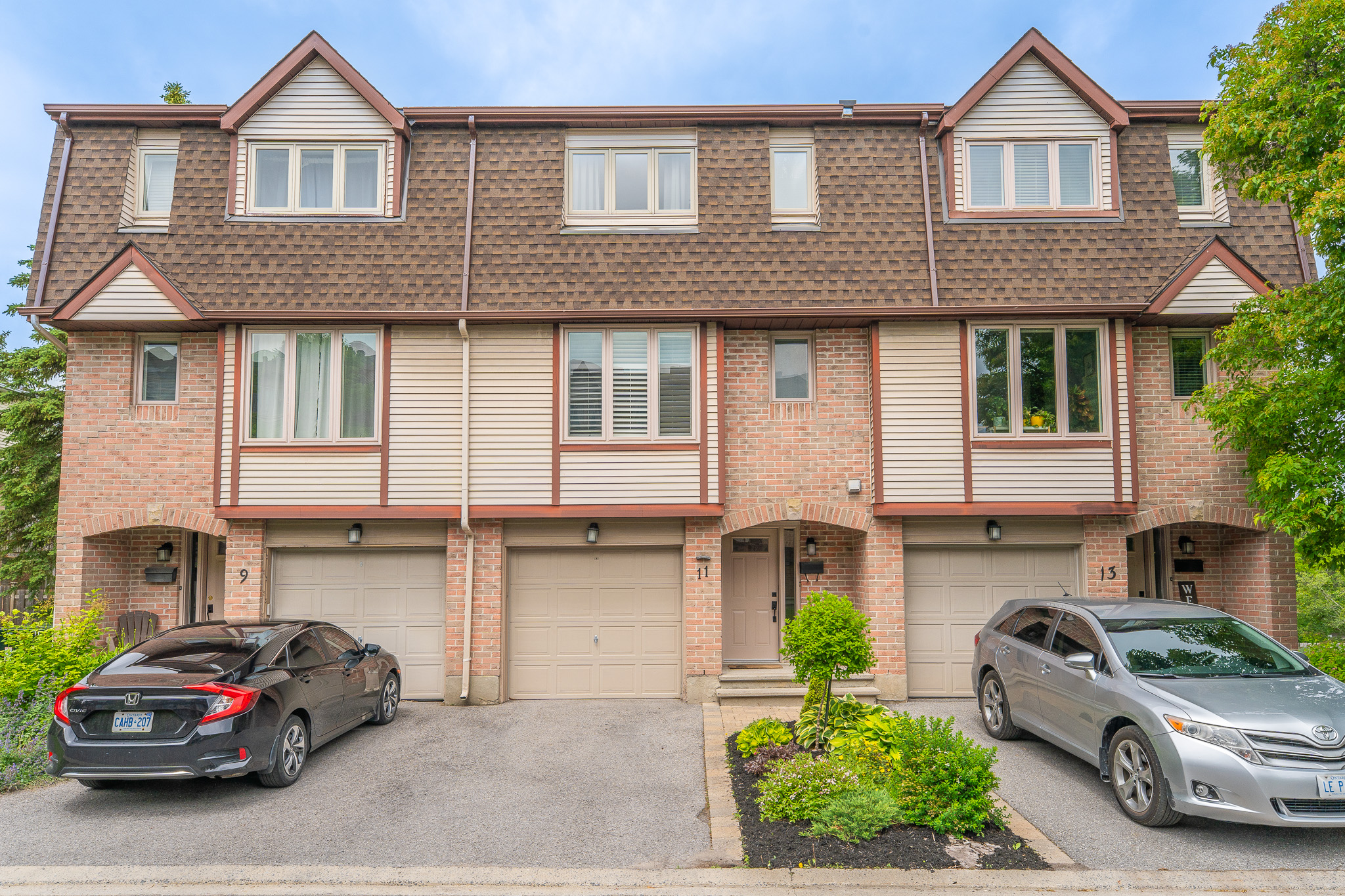 11 LIGHTFOOT PLACE