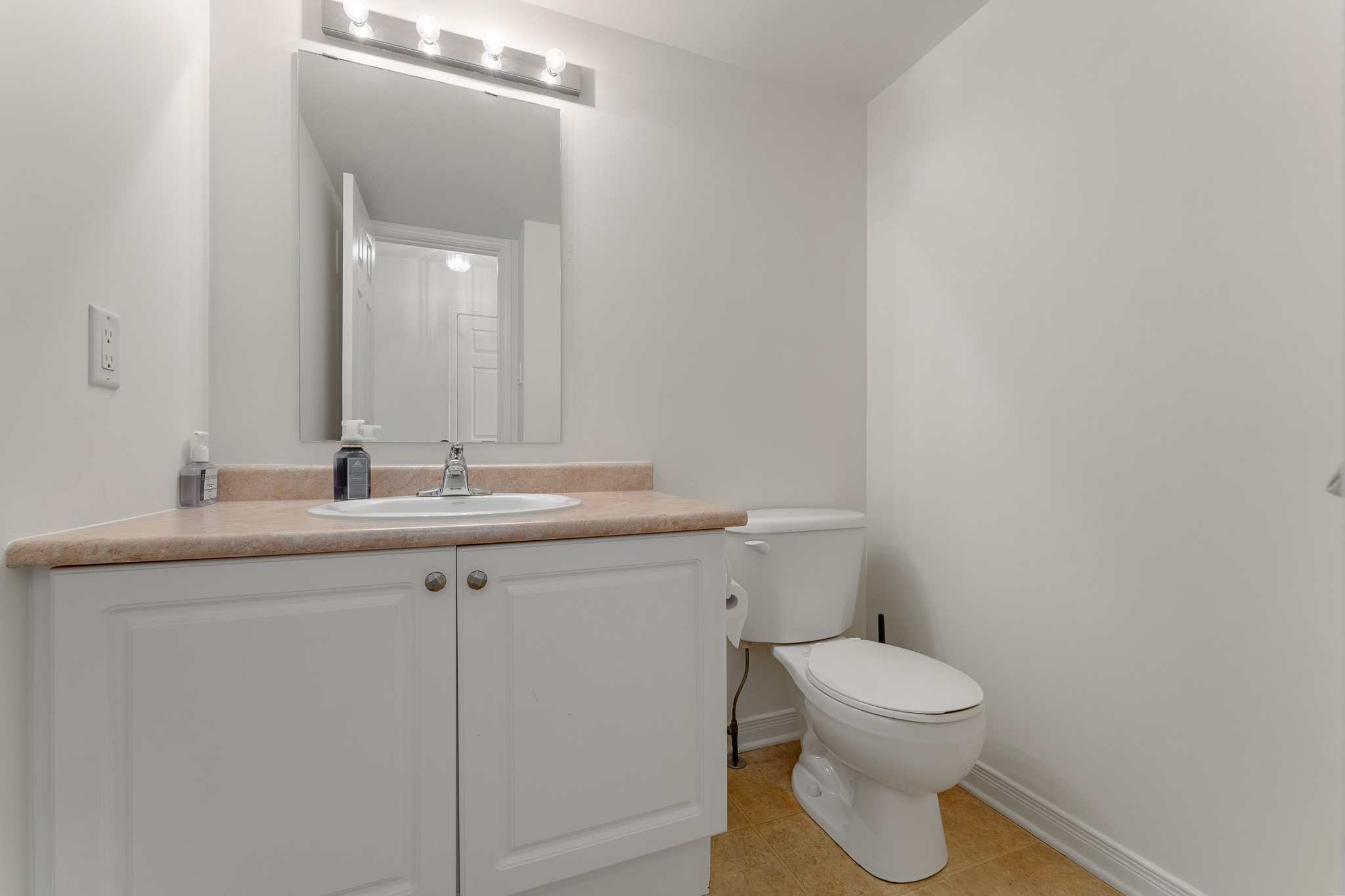 217 GERSHWIN PVT, Ottawa K2H 1G6 12