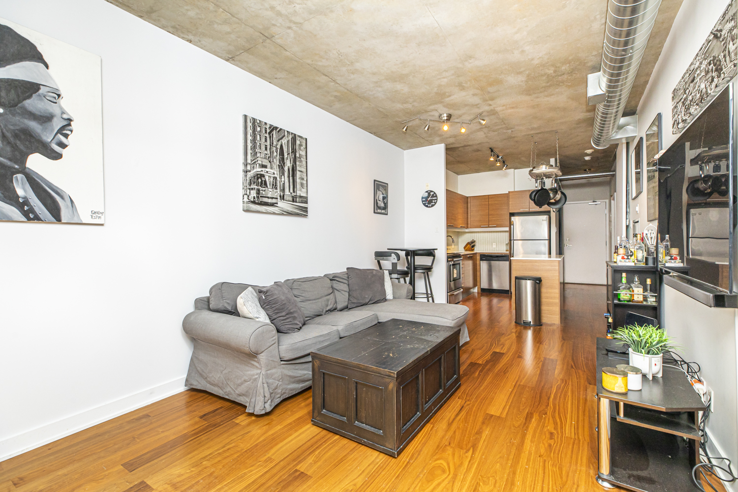 349 Mcleod St #422 7