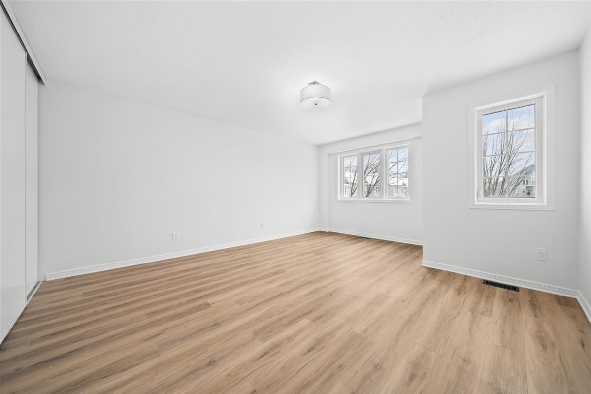 221 Gershwin Private Ottawa, Ontario K2H 1G6 15