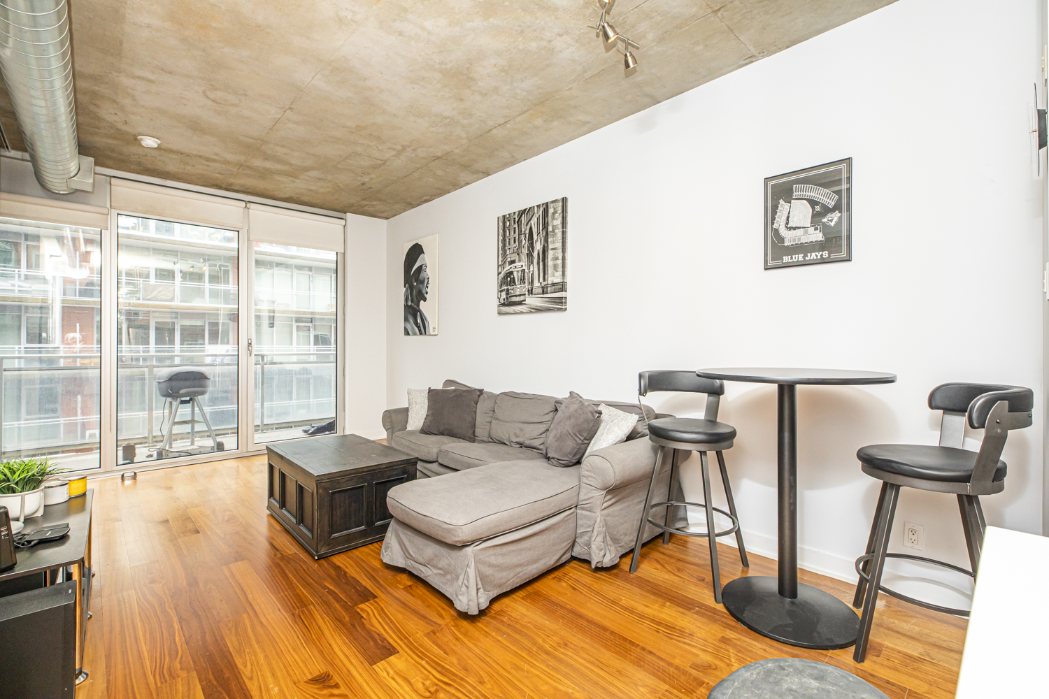 349 Mcleod St #422 8