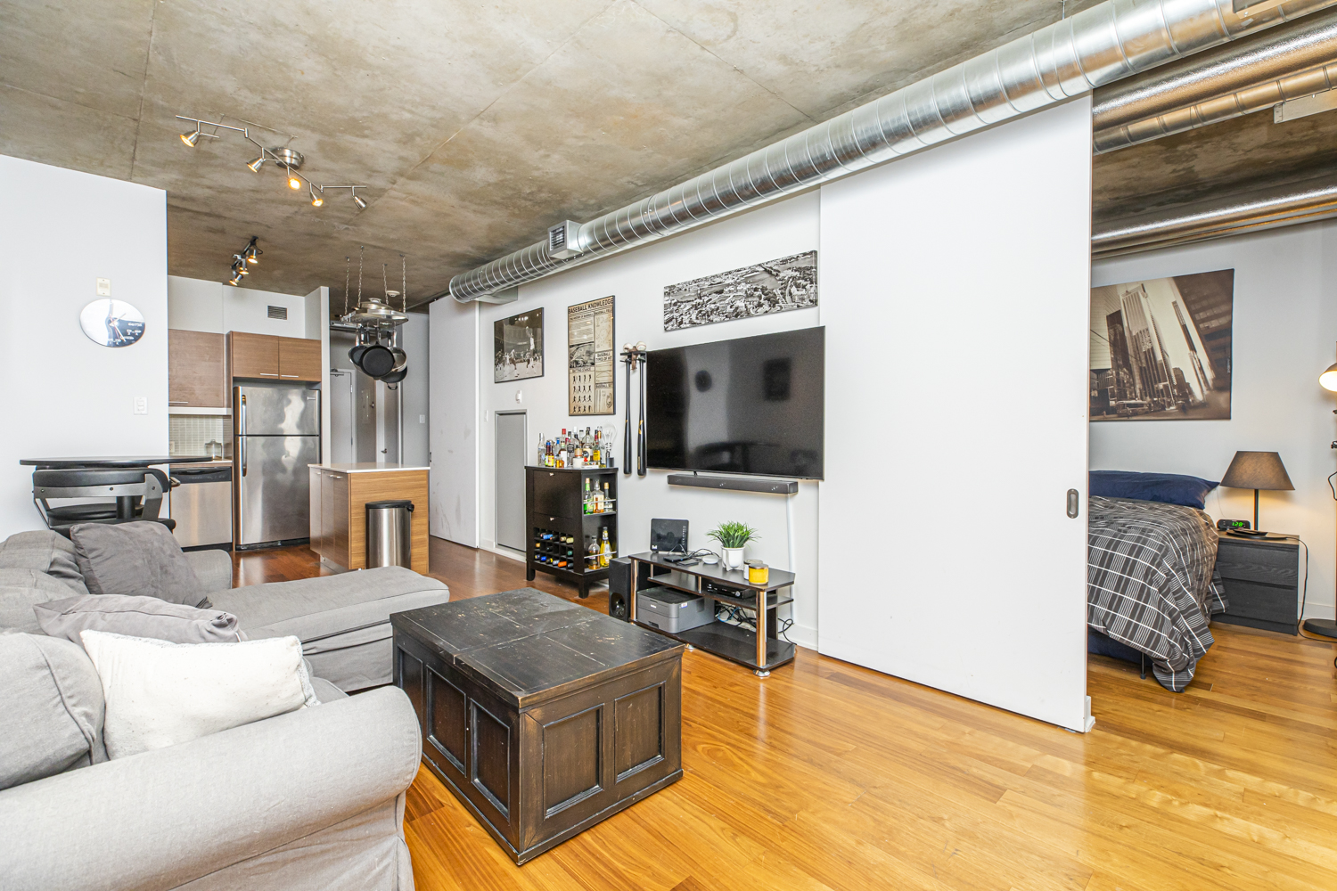 349 Mcleod St #422 5
