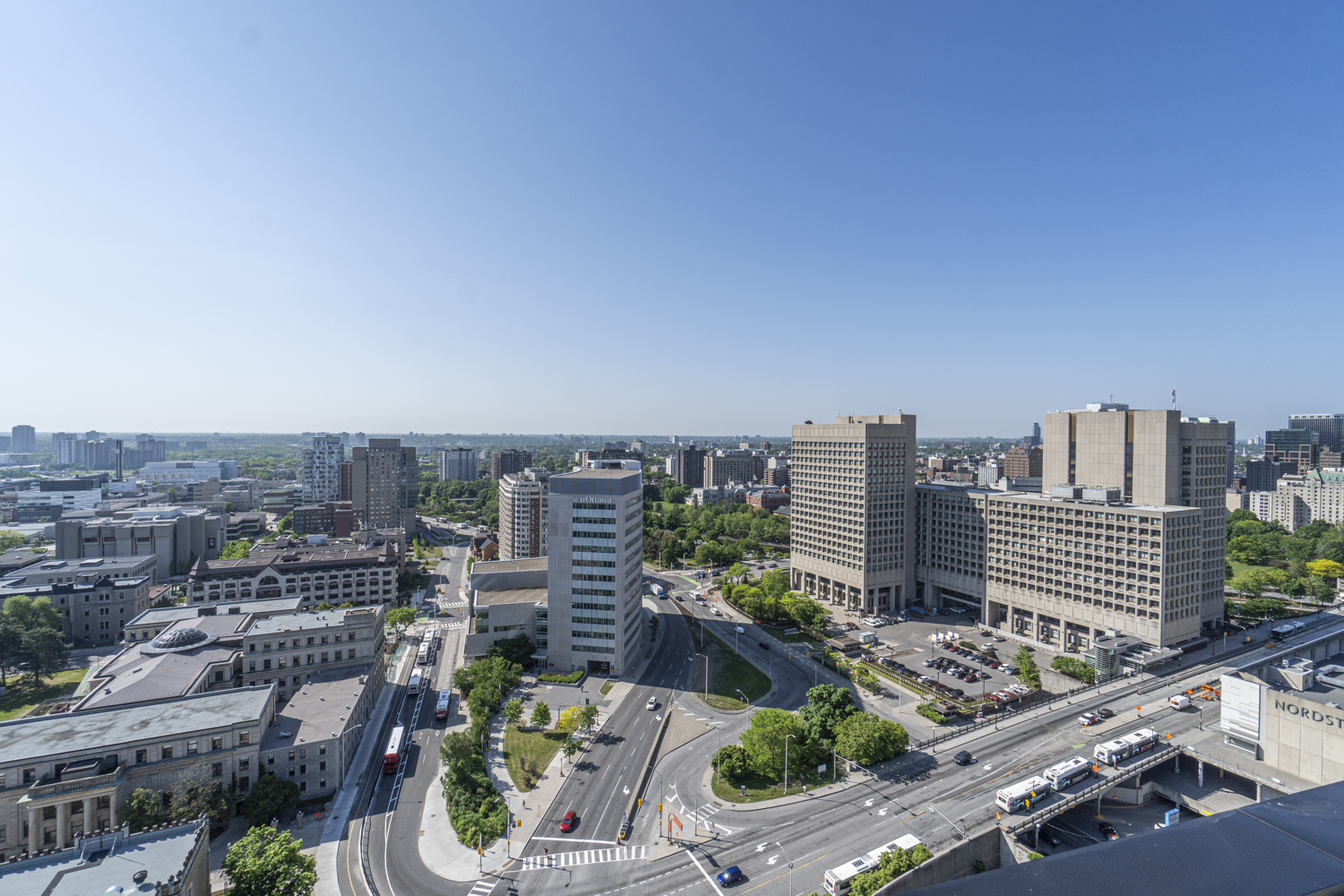 20 Daly Ave #2204 Ottawa. ON  K1N 6E2 13