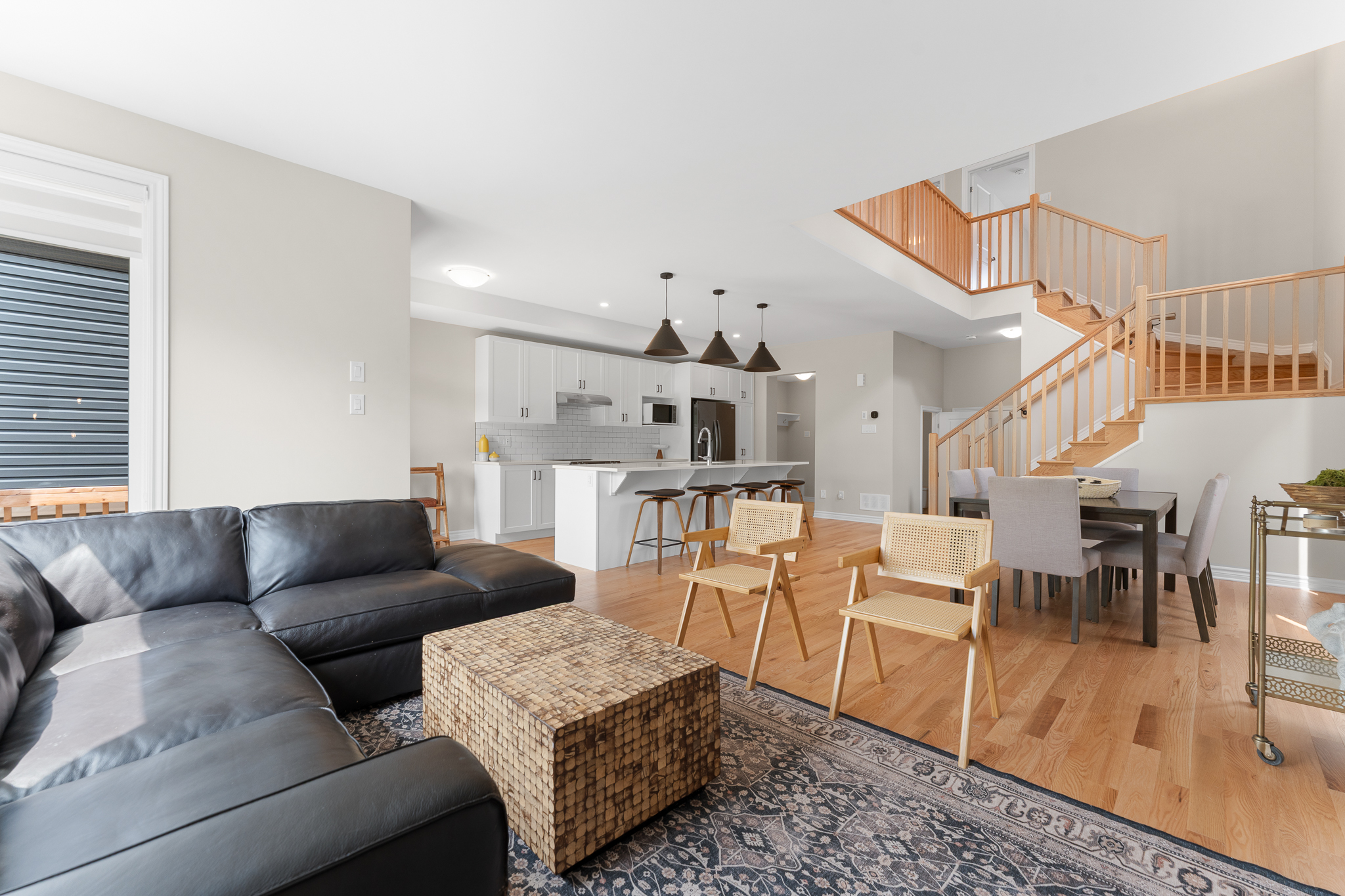 569 Paakanaak Avenue, Ottawa, Ontario K1X 0H3 20