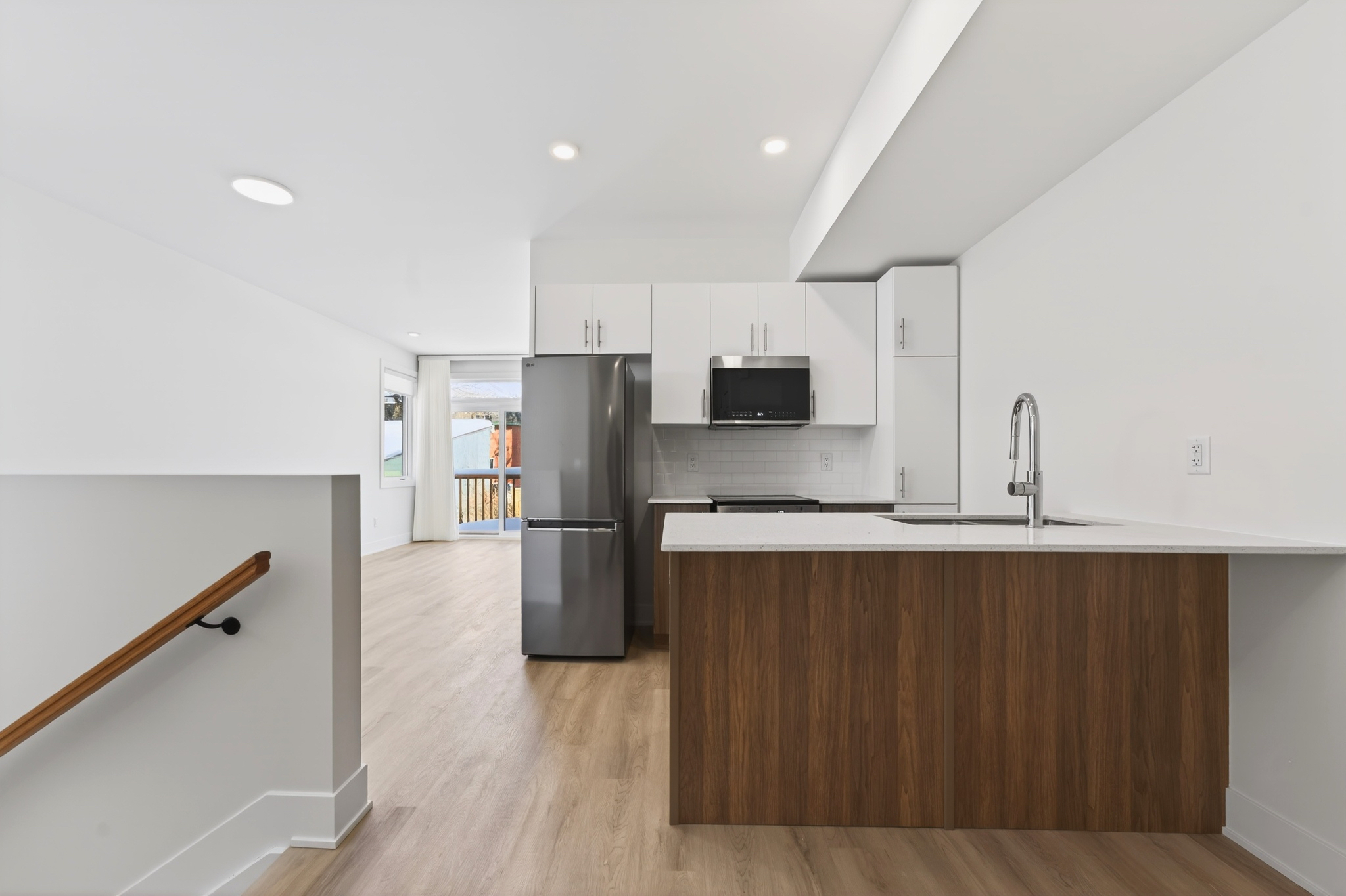 181 Columbus Avenue Unit #B Ottawa, Ontario 3