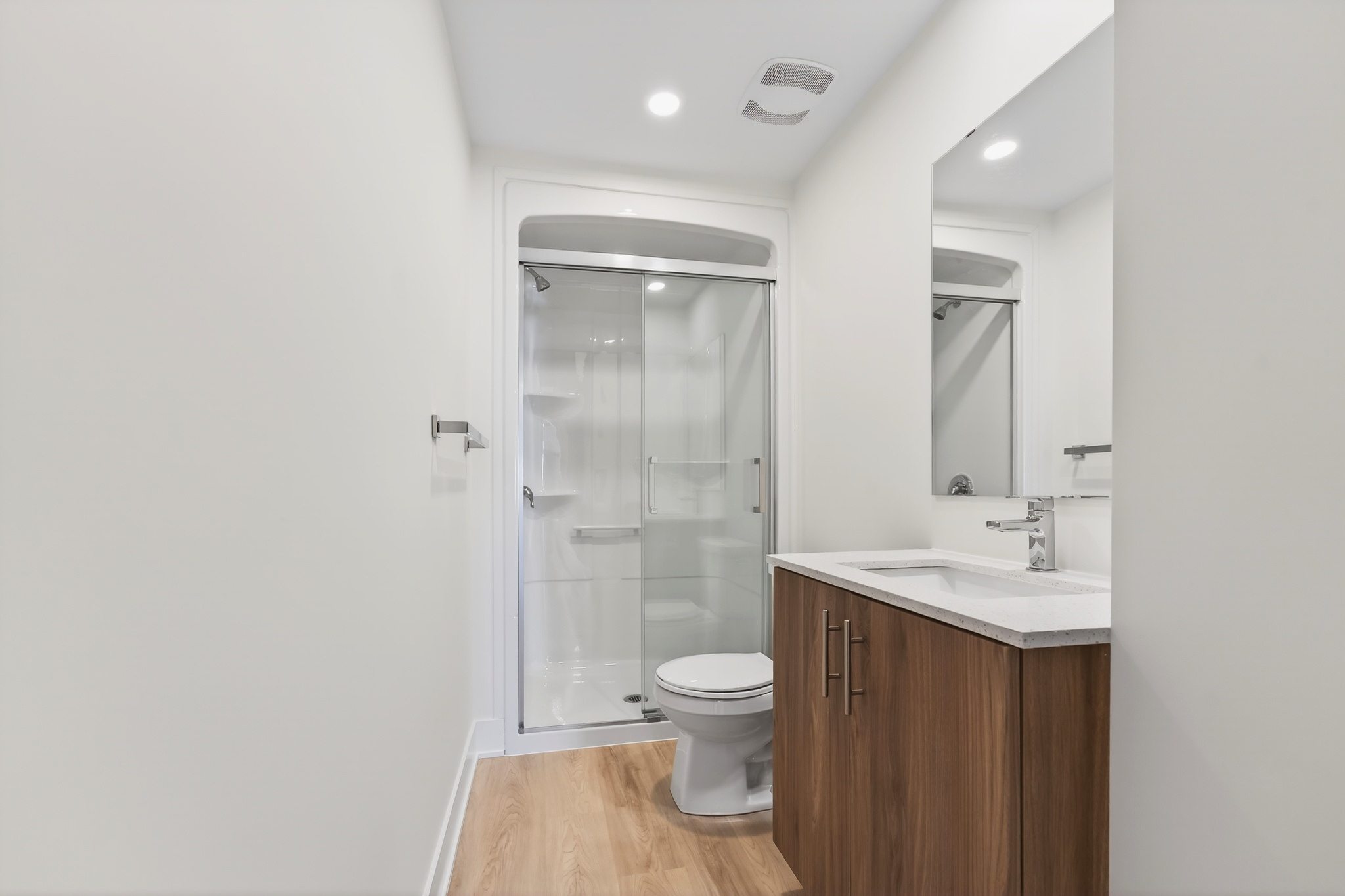 181 Columbus Avenue Unit #B Ottawa, Ontario 9